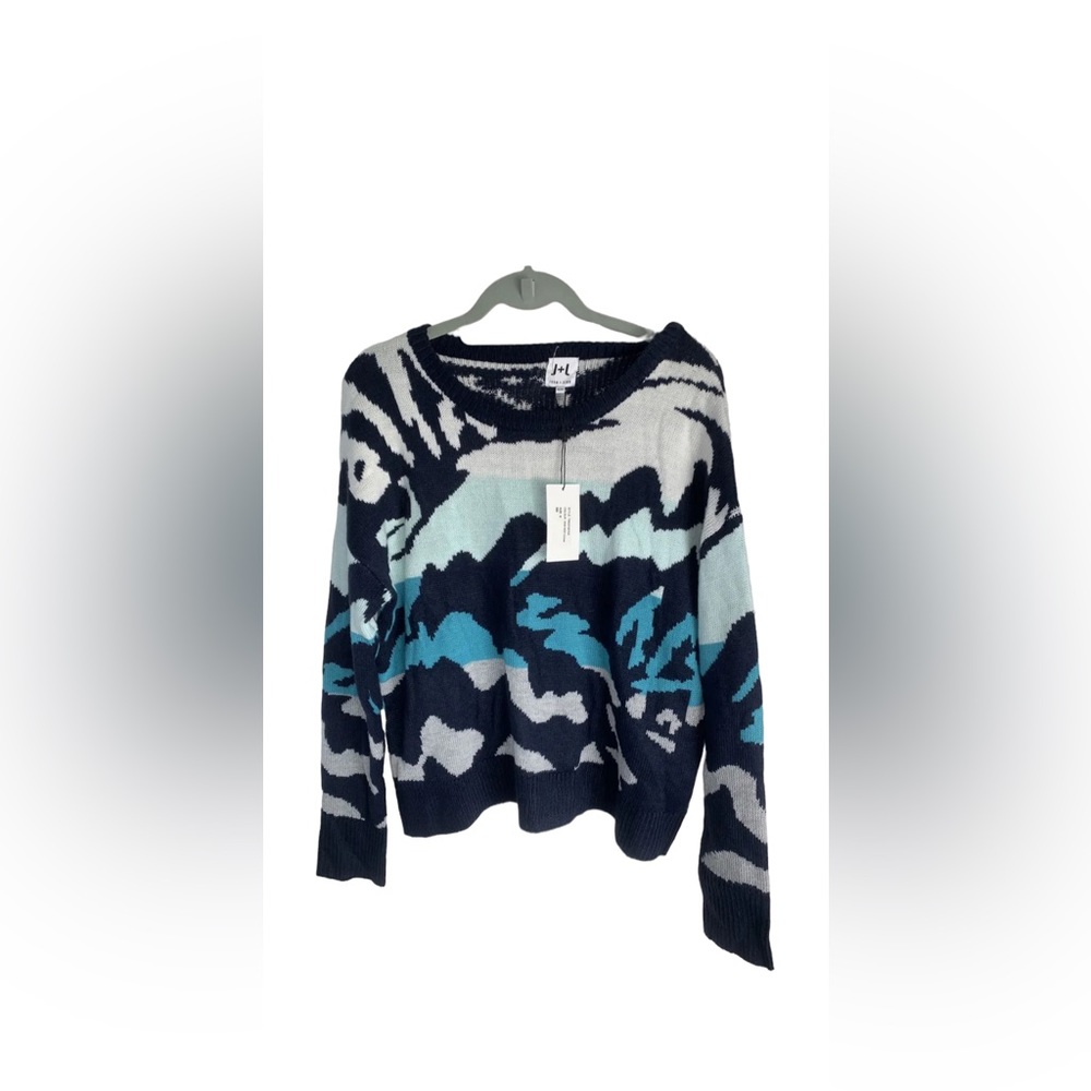 NWT John + Jenn sweater m
